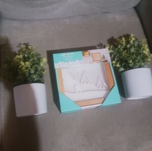 NEW! Pillowfort Kids' Mood Lighting LED Shadow Box with 2 plastic  flowers